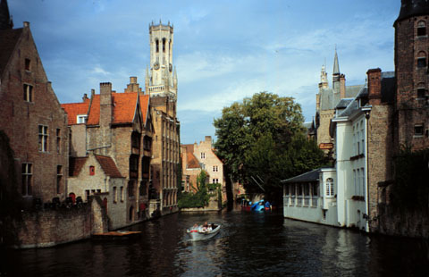 BE.brugge.canal.72.jpg