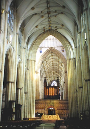 GB.York.cath.vert2.jpg