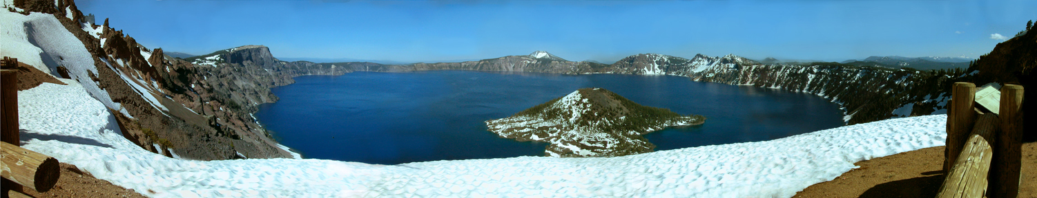 Crater
                Lake in Oregon